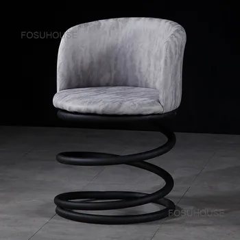 הסלון בר כסאות מודרניים פשוטים אופנה נורדית ברזל יצוק קפה משענת הכיסא האמריקאי פנאי יצירתי אביב כסאות בר
