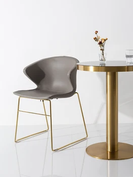 נורדי האוכל הכיסא הביתה רהיטים יצירתיים משענת גב הארון שרפרף יוקרה איפור כיסא ברזל מודרני מינימליסטי שולחן כיסאות