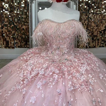 נסיכה ורוד הטקס שמלות 2023 עם נוצות Vestidos דה XV שנים אפליקציות תחרה יום ההולדת ה-16 ללבוש.