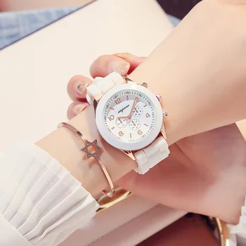 נשים שעונים דקים יוקרה קוורץ שעונים אופנה נשים שעון סיליקון לבן שעון יד